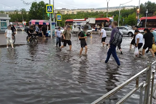 В Улан-Удэ комбинат по благоустройству всю ночь откачивал воду