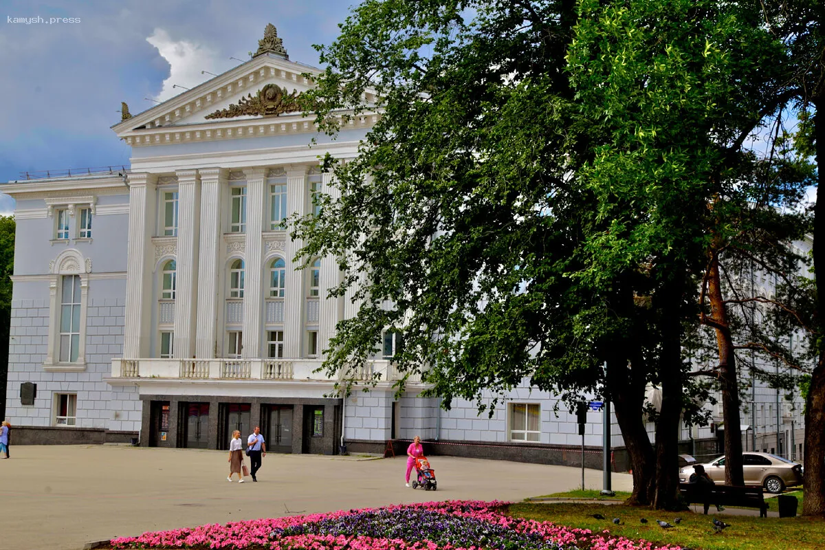 Пермские мошенники предлагают билеты в театр оперы и балета со скидкой