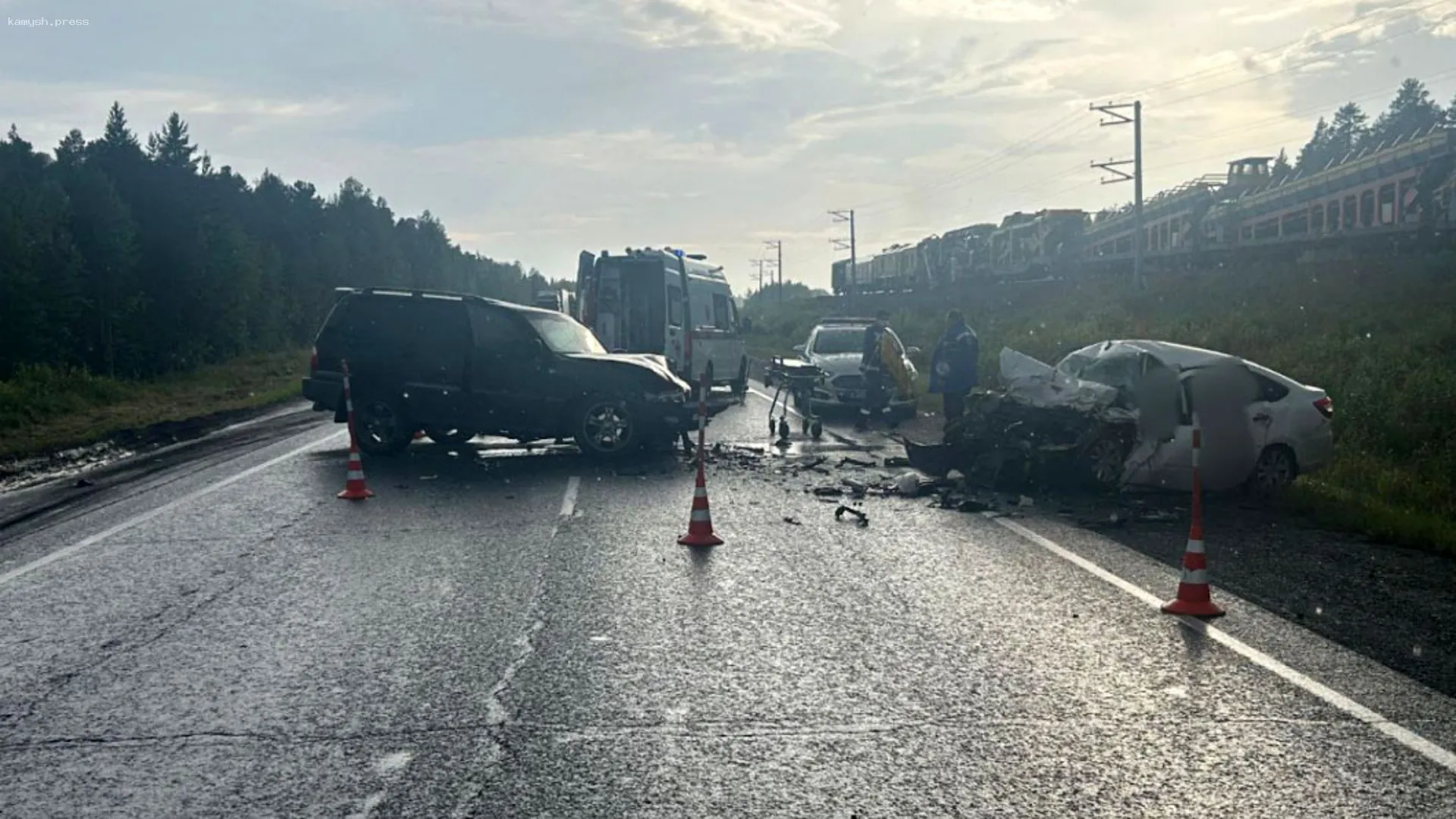 В жутком ДТП в Тюменской области погибли три человека