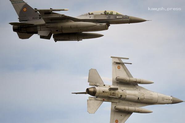 Расмуссен: Дания разрешит Киеву атаковать F-16 цели в России
