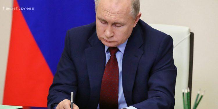 Путин написал статью, в которой расхвалил КНДР и пожаловался на удары по «мирным целям» в РФ