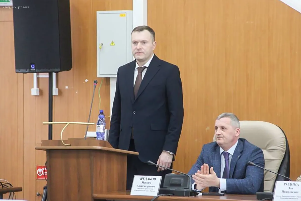 Мэром Бердска избрали экс-замглавы горсовета Семена Лапицкого