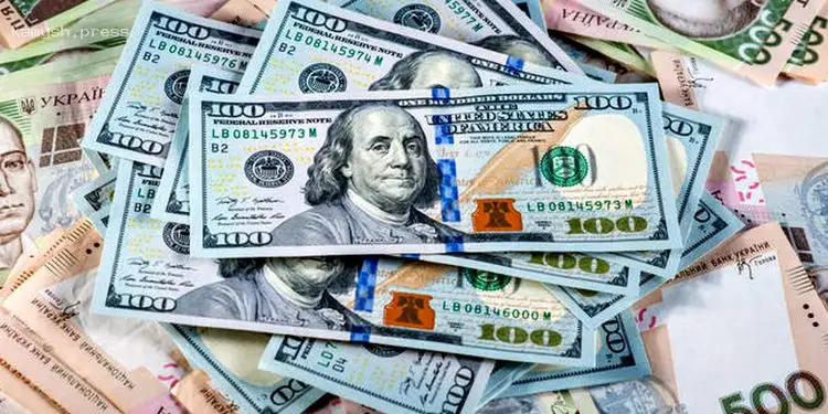 Эксперты предсказали, когда курс доллара в Украине достигнет 46 гривен