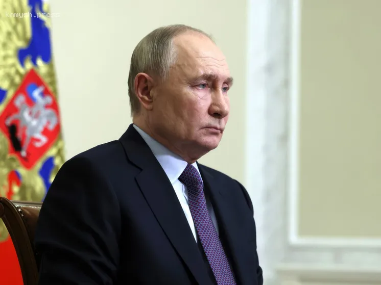 От рукопожатия до казни: как американский сенатор объявил охоту на Путина?