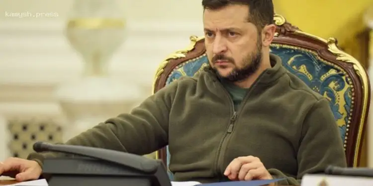 Зеленский заявил, что россияне смогли повлиять на некоторых людей в команде Трампа