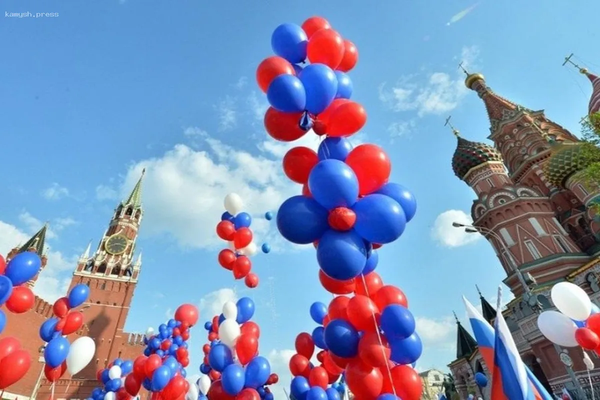 Опубликован график выходных для россиян в мае 2025 года