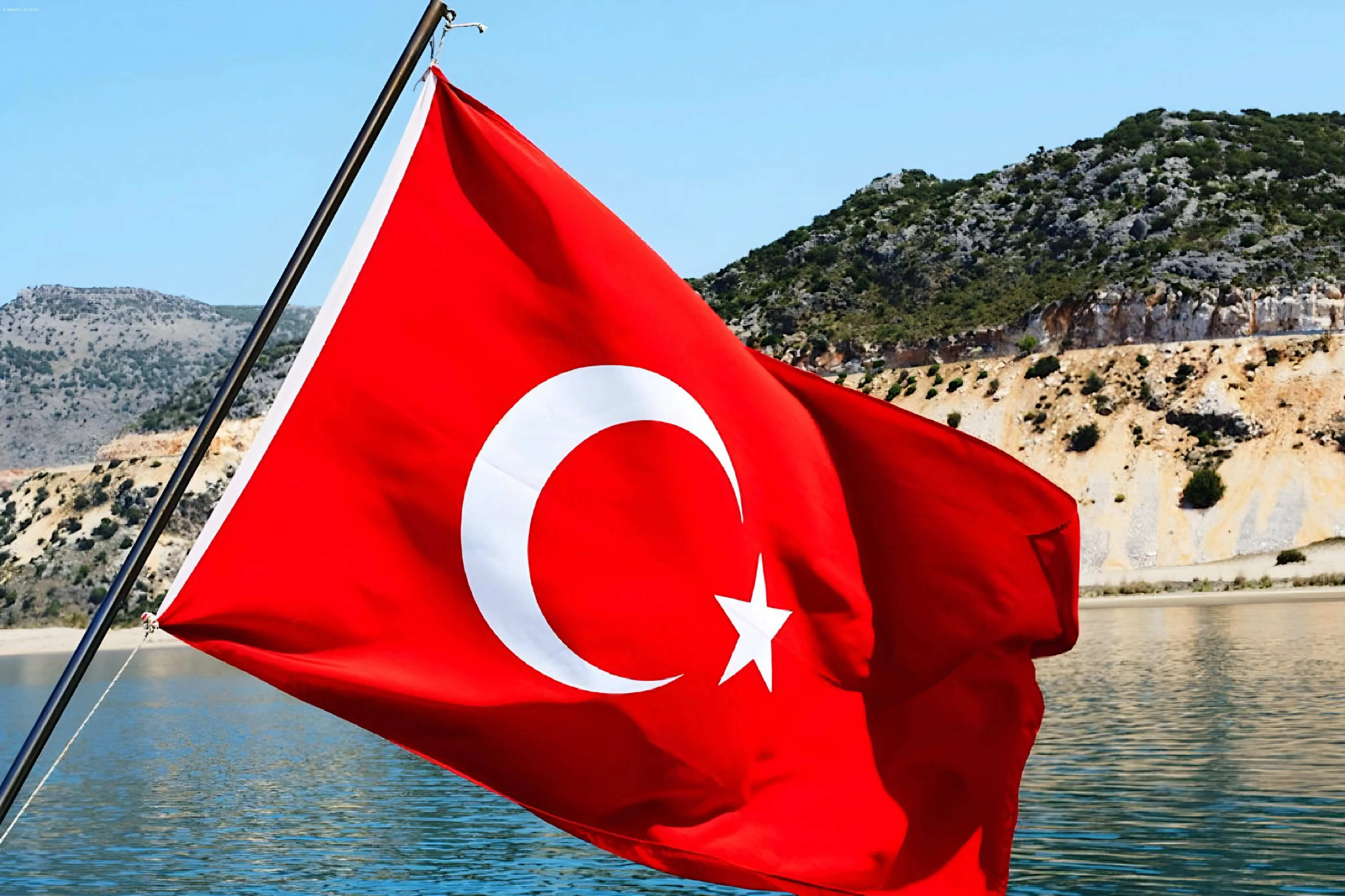 Отель в Турции оштрафован за отказ в размещении: 300 тысяч рублей за дискриминацию двух мужчин