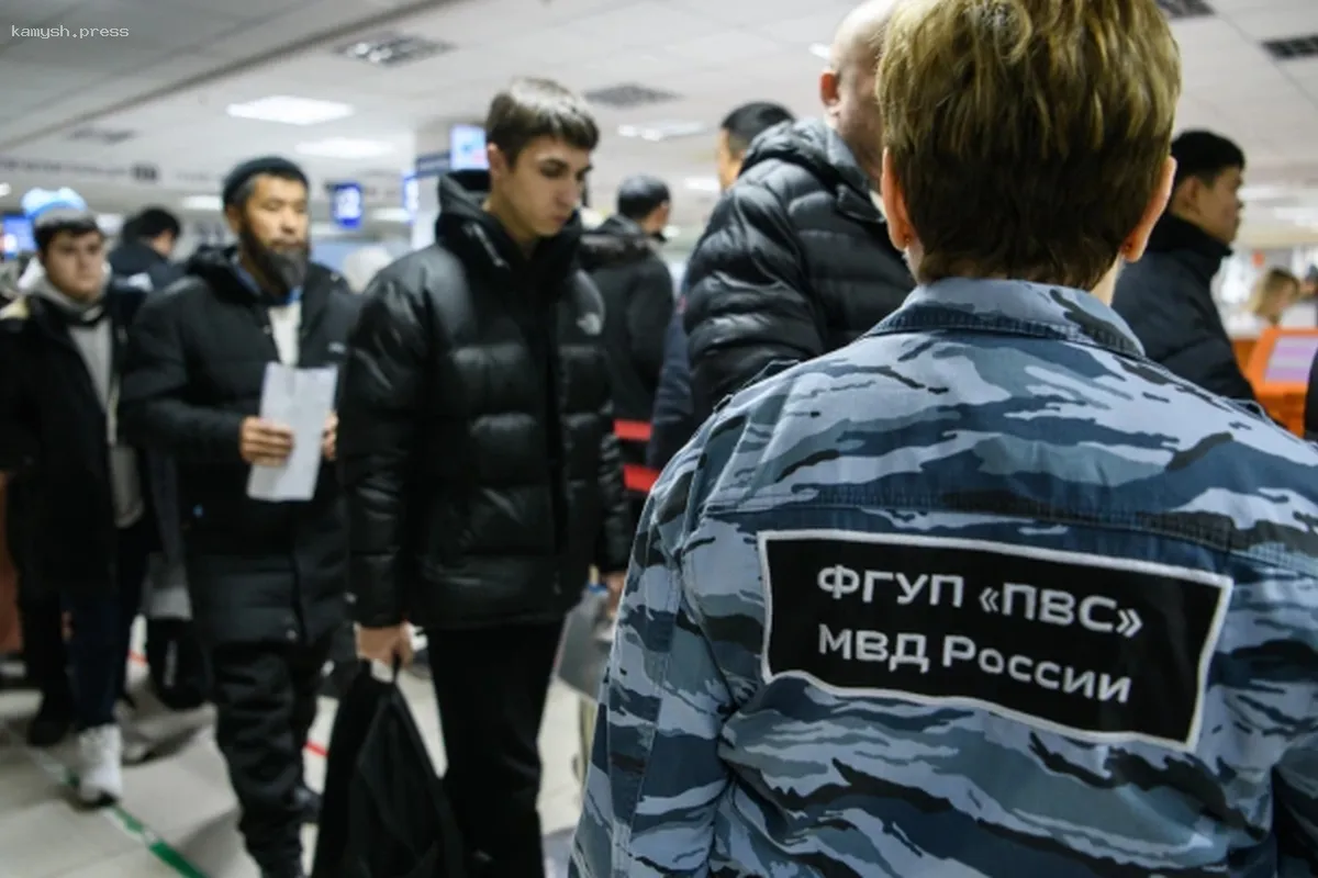 Более 3000 иностранных рабочих выдворены из Новосибирской области