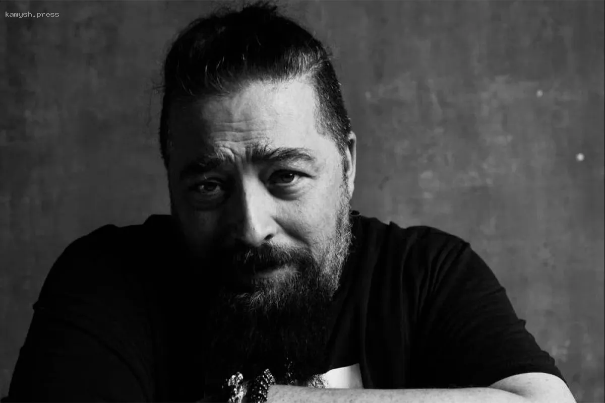 На 48-м году жизни скончался режиссер и продюсер Илья Шерстобитов