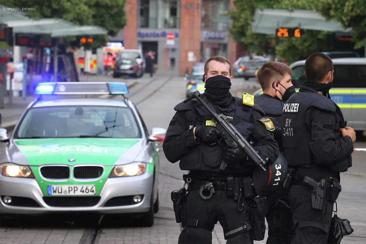 Два человека задержаны после стрельбы у суда в Билефельде, Германия