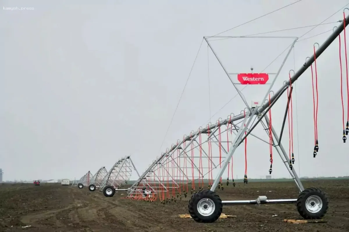 В Дагестане показали инновационную поливальную установку из Саудовской Аравии