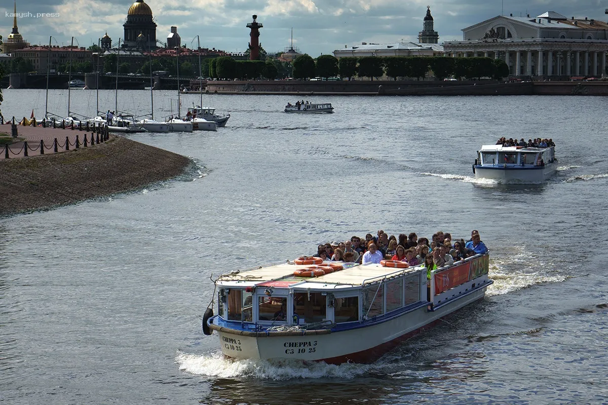 В Санкт-Петербурге ожидается значительное повышение цен на катерные прогулки
