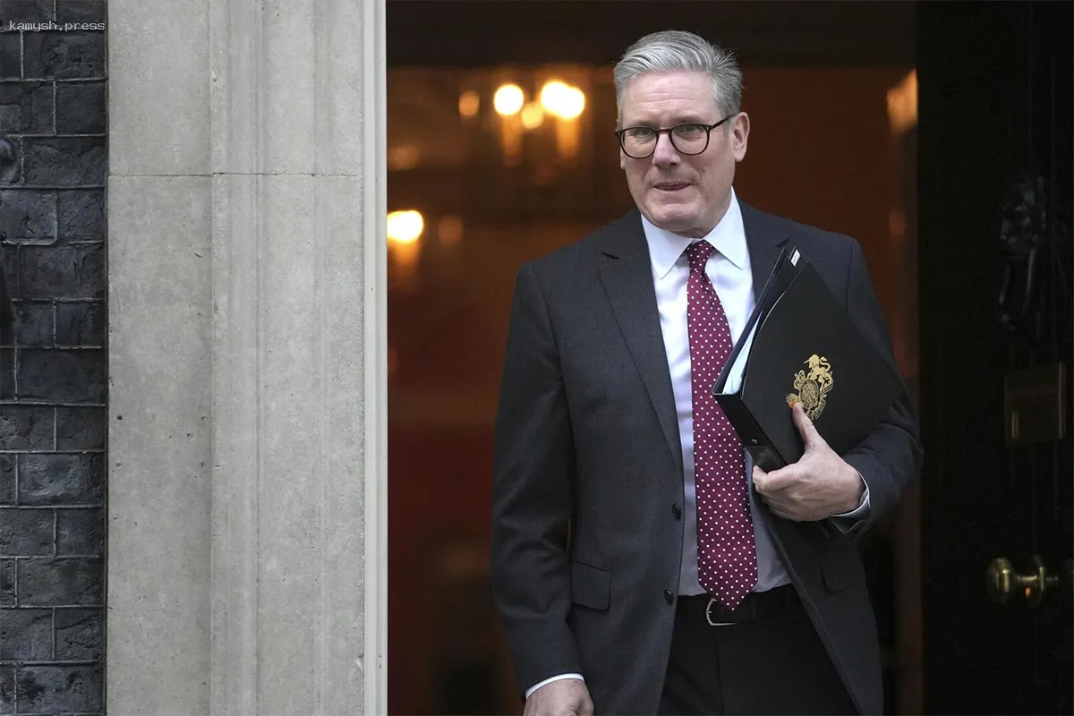 Треть жителей Британии положительно оценивает деятельность премьера Стармера