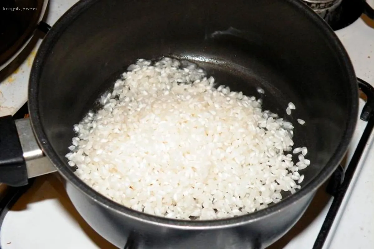 В Китае обнаружена крупная партия фальсифицированного риса: как действовать?