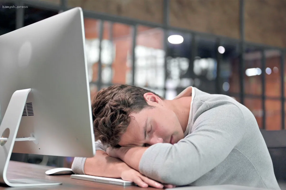 Специалист объяснила, как справляться с дневной усталостью и что она может означать