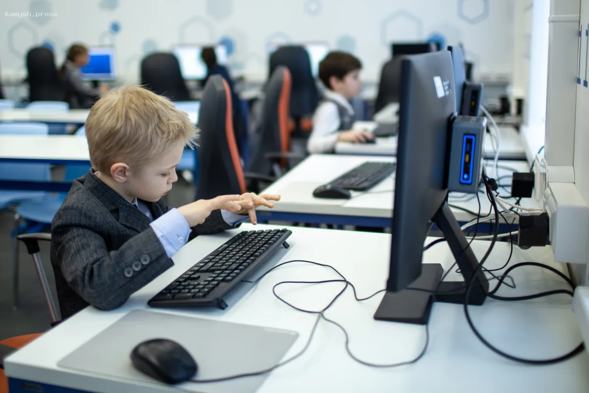 В Новосибирске увеличивают образовательные возможности для школьников в сфере информационных технологий
