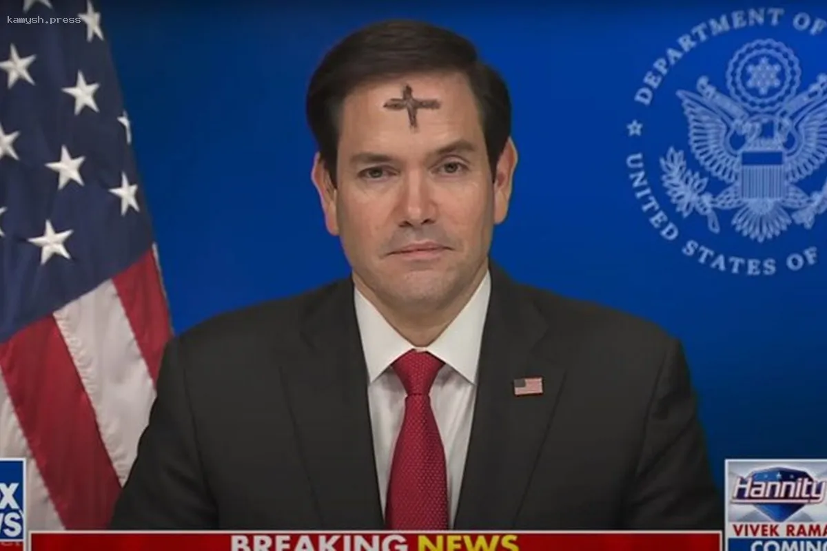 Марко Рубио шокировал общественность крестом на лбу