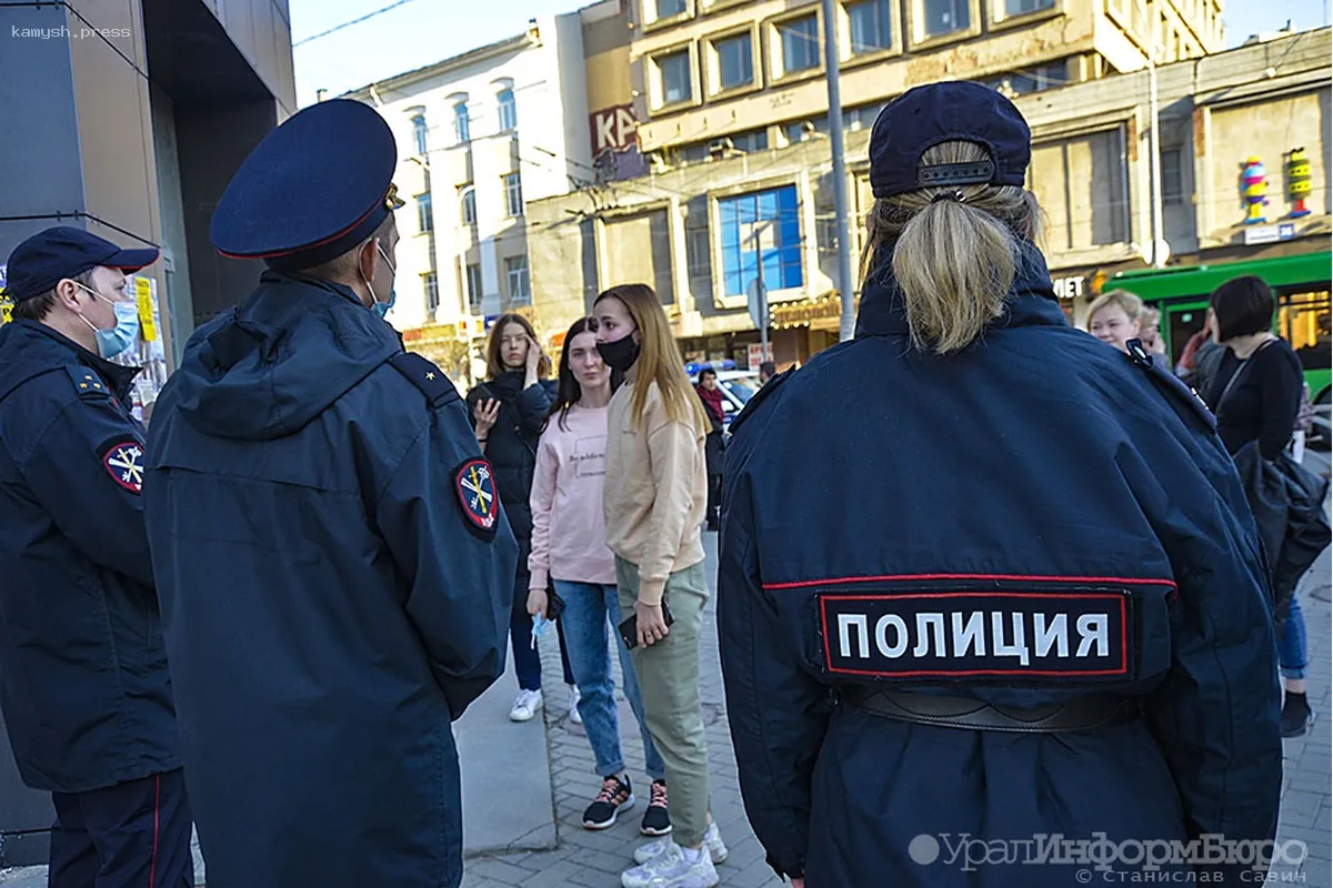 Серьезная нехватка полицейских кадров в Свердловской области