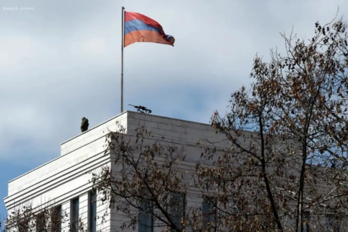 США вмешиваются во внутренние дела Армении