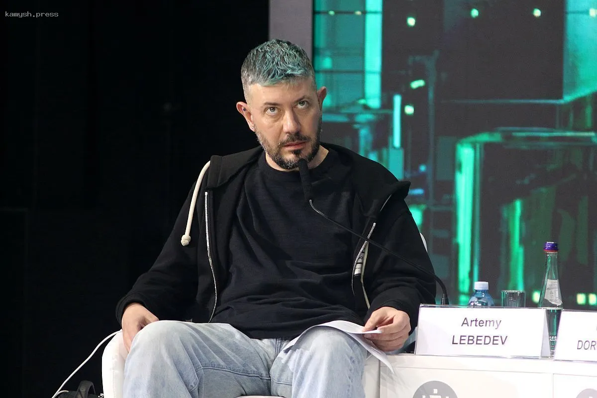 Блогер Артемий Лебедев высказал мнение о покупке американского гражданства