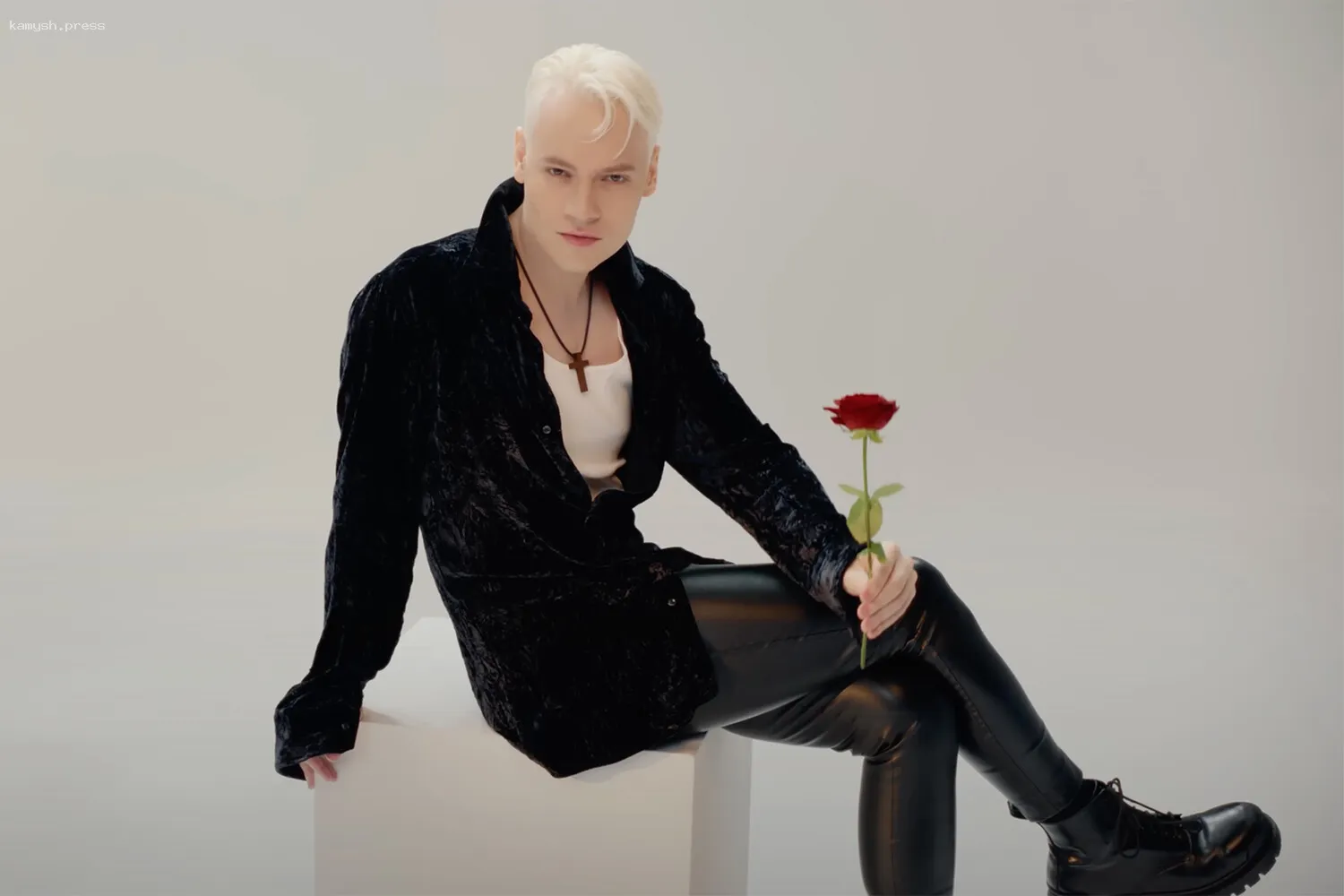 Роспатент отказал певцу Shaman в регистрации товарного знака