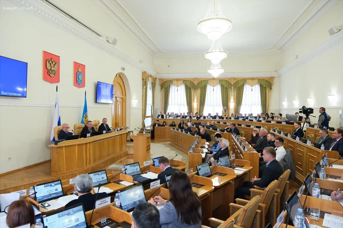 В Астраханской областной Думе за первую половину 2024 года было рассмотрено 77 законопроектов