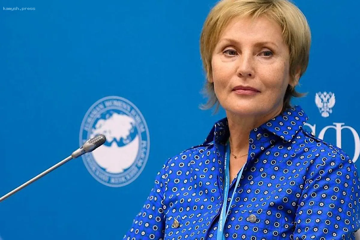 Новое пополнение: Минюст включил Илью Азара и Рустема Адагамова в список иноагентов