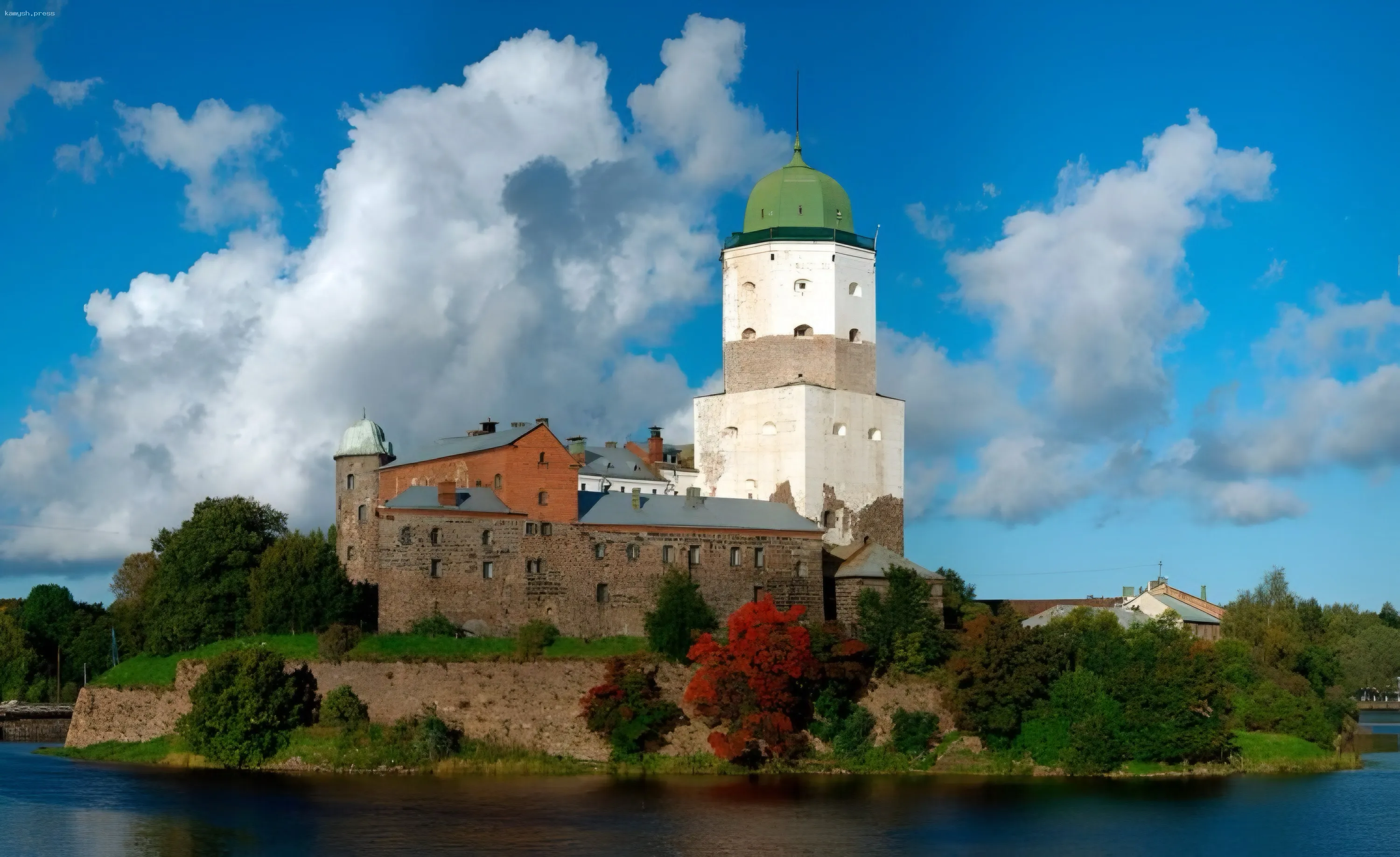 Выборг стал одним из самых дорогих курортов России в марте