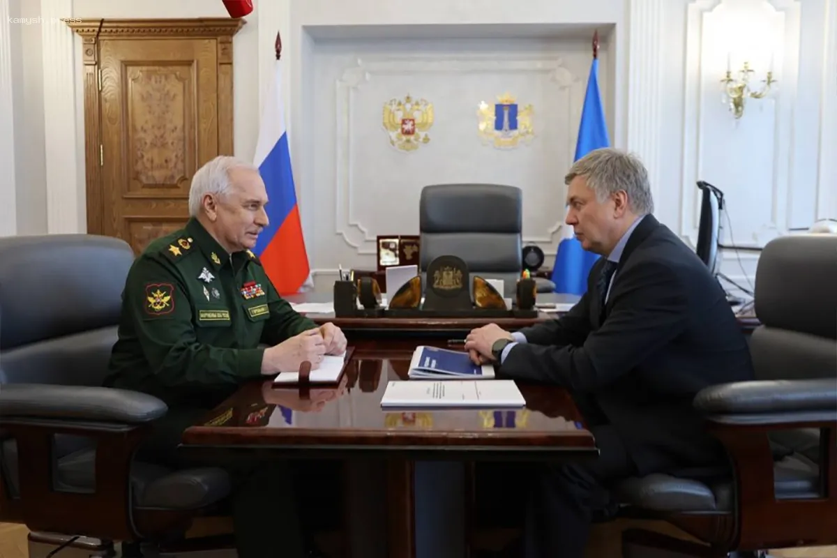 Русских инициирует создание учебного заведения для подготовки летчиков в Ульяновской области