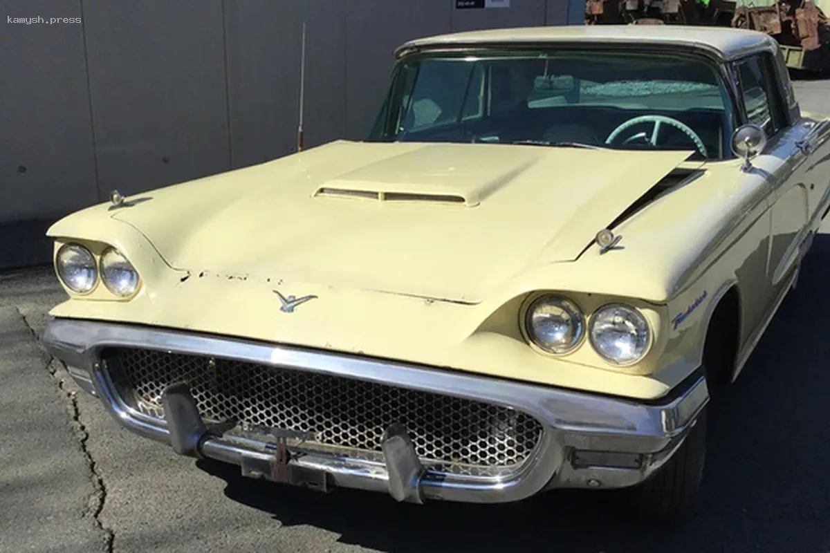 68-летний Ford Т-Бёрд выставлен на продажу за 2,25 миллиона рублей