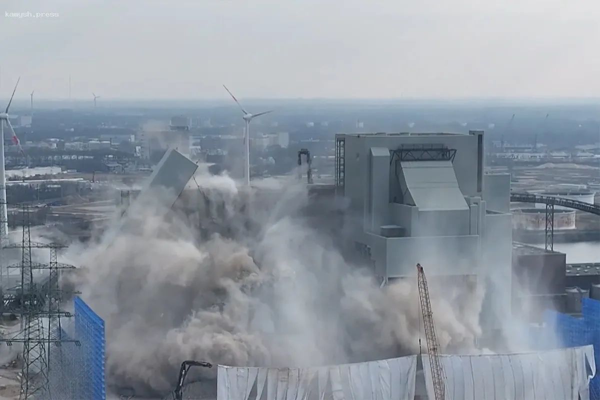 Угольную электростанцию в Гамбурге превратили в груду обломков