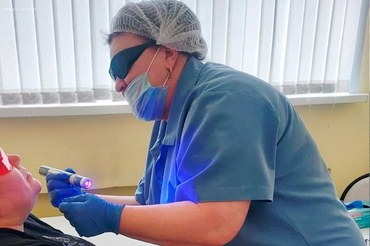 Стоматологи провели профилактические осмотры для 400 жителей Пушкинского округа