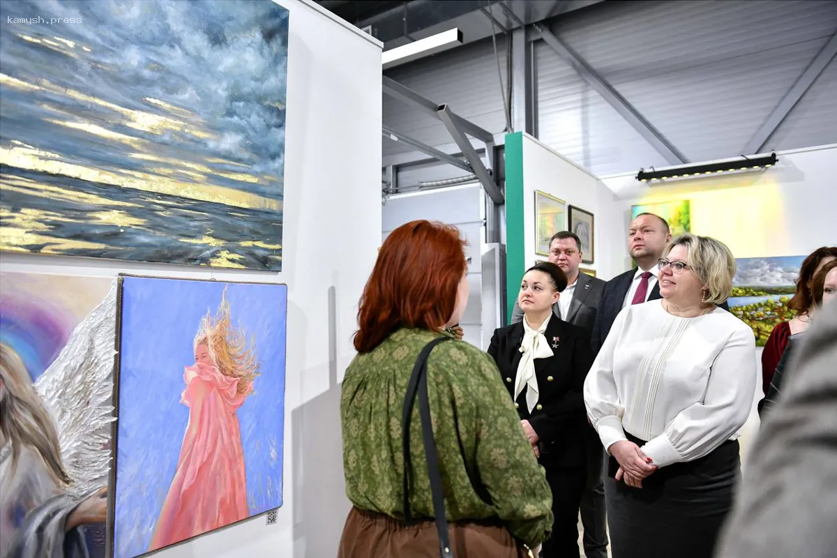 В Химках стартовала яркая выставка «Вселенная женщин» в преддверии 8 Марта