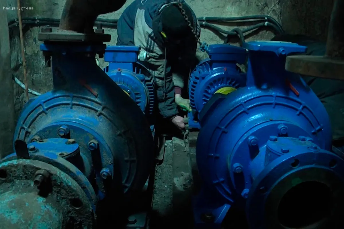 В Зеленоградском поселке Пушкинского округа началась установка нового оборудования на КНС «Школьная»