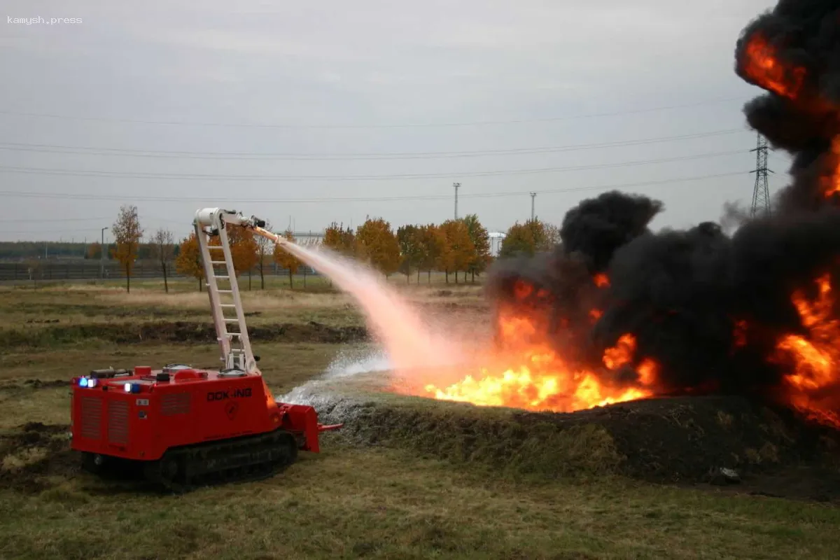 В Новосибирске студенты НГТУ разработали роботизированный комплекс для борьбы с природными пожарами