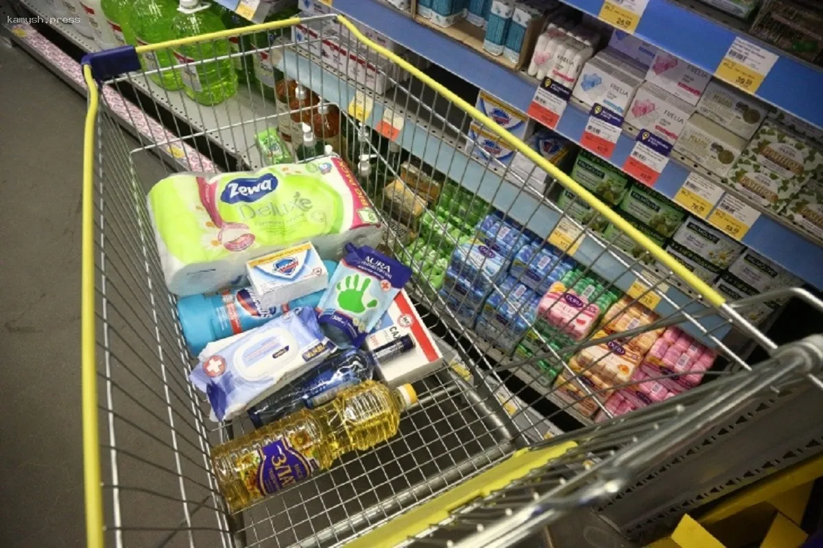 В магазине «Светофор» под Новосибирском выявлено 150 кг продукции, не соответствующей стандартам