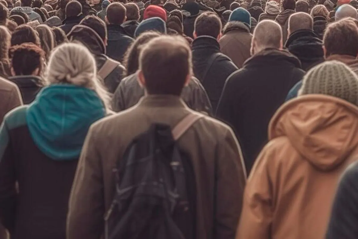 В Екатеринбурге мигранты образуют длинные очереди для сдачи языкового экзамена