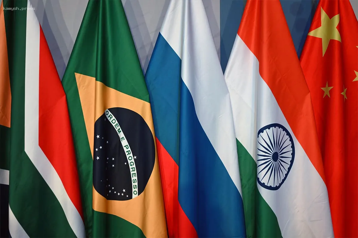 Сербия: БРИКС внушает надежду на более справедливый мир