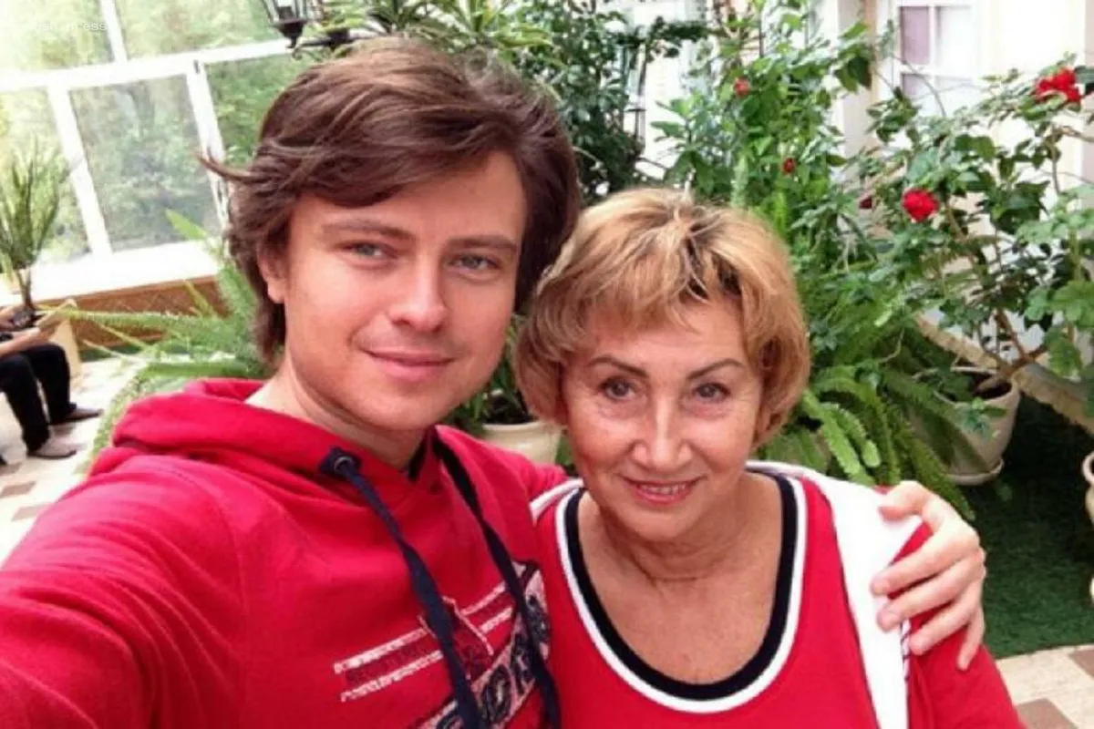 Непоседливый шутник: Прохор Шаляпин поделился видео из постели с 69-летней экс-женой