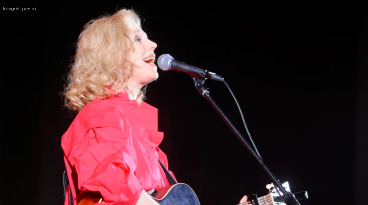 «Военная хроника» выпустила видео Юты под названием «Русские»