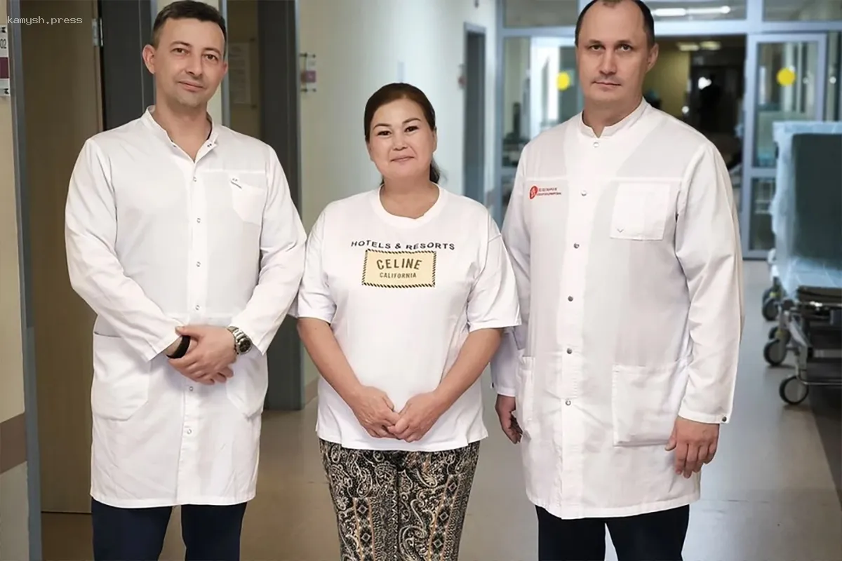 Медики Новосибирска оказали помощь многодетной маме из Киргизии