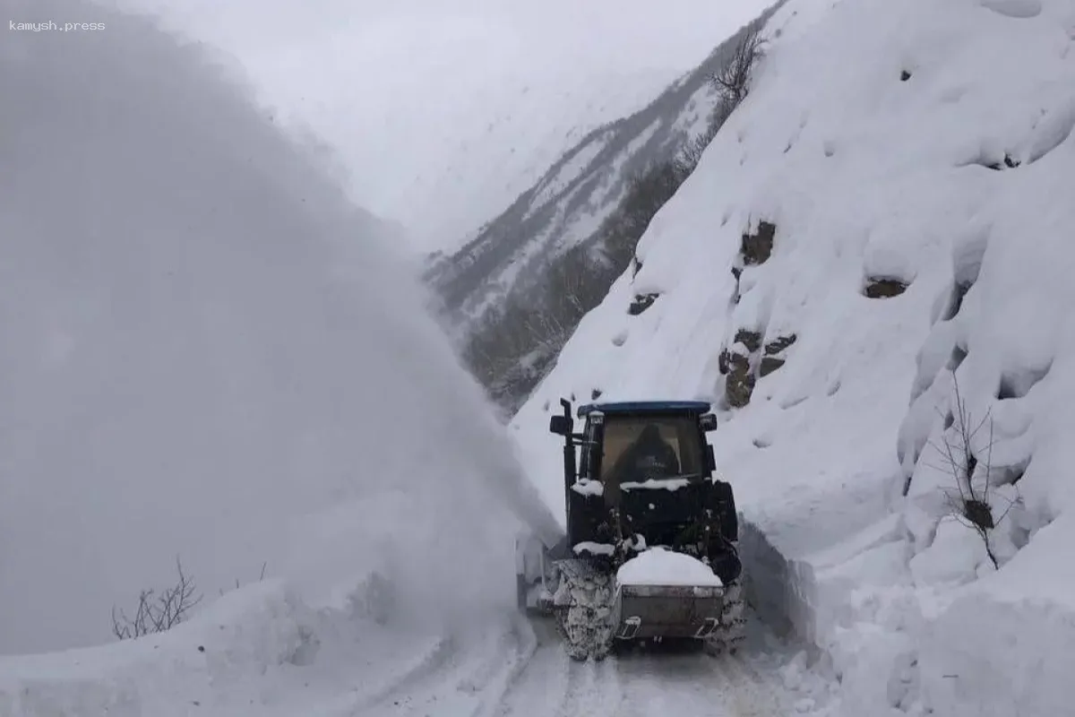 Минтранс: В Дагестане успешно восстановлено движение на дорогах после сильного снегопада
