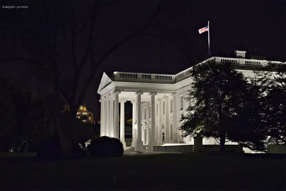 Администрация США подтвердила временное прекращение военной помощи Украине