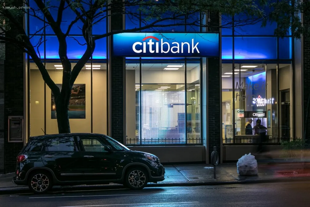 В США ошибка работников Citibank случайно превратила клиента в миллиардера
