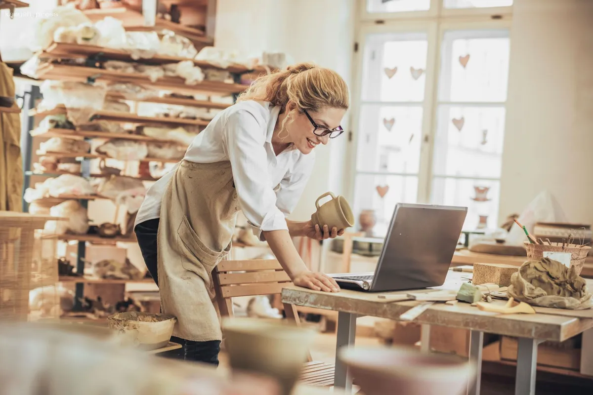 Экономист объяснила, как самозанятые могут претендовать на пенсионные выплаты