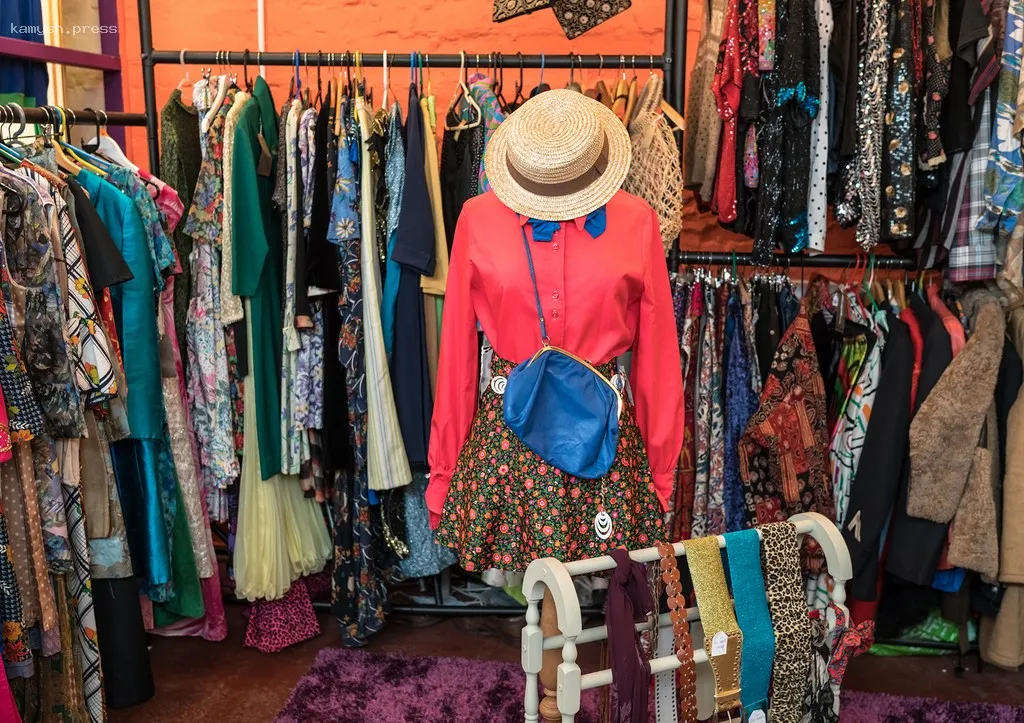 Модный эксперт поделилась советами по сочетанию винтажных и современных вещей