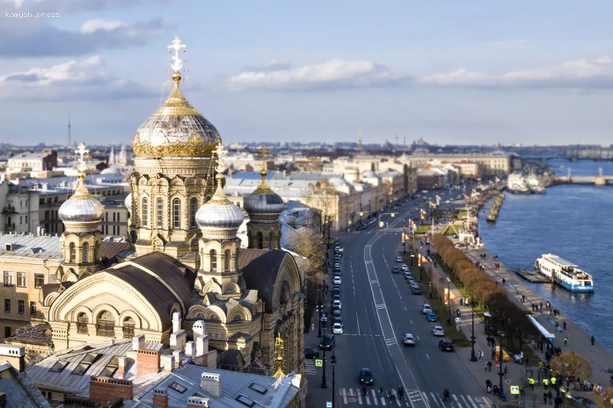Санкт-Петербург стал лидером среди российских туристов для отпусков