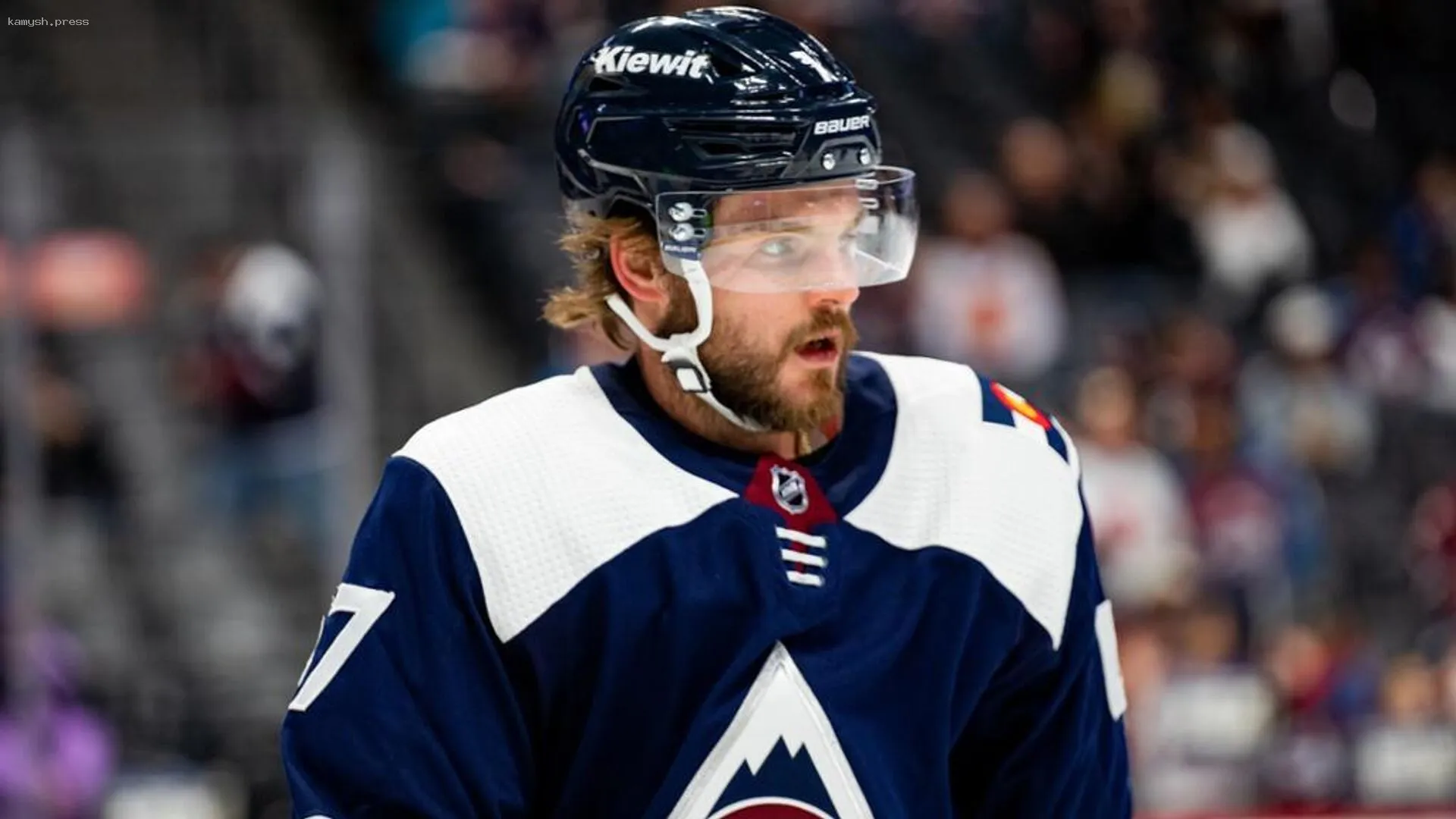 Хоккеист с американскими корнями получил гражданство России