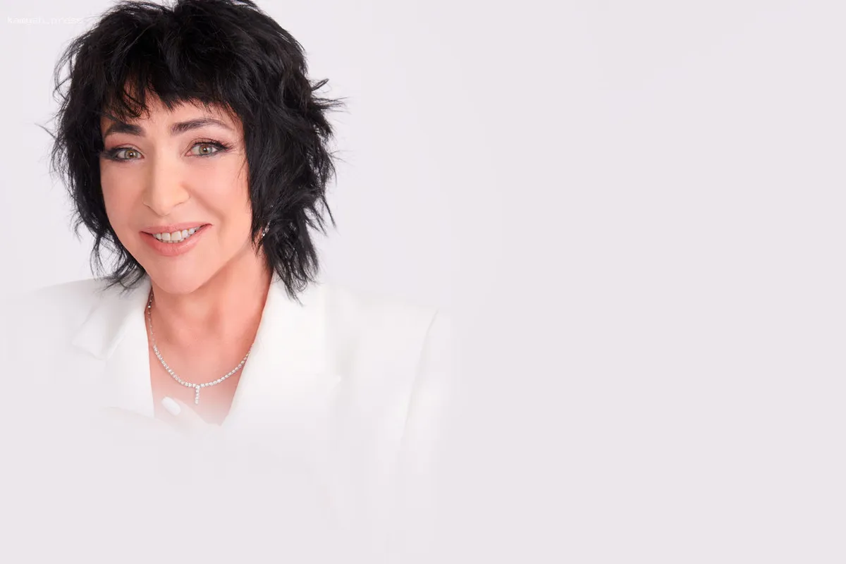 Лолита и её дочь исполнили песню вместе