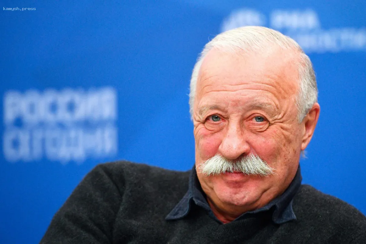 Недвижимость Леонида Якубовича: замок стоимостью миллиард и роскошная квартира на десять комнат